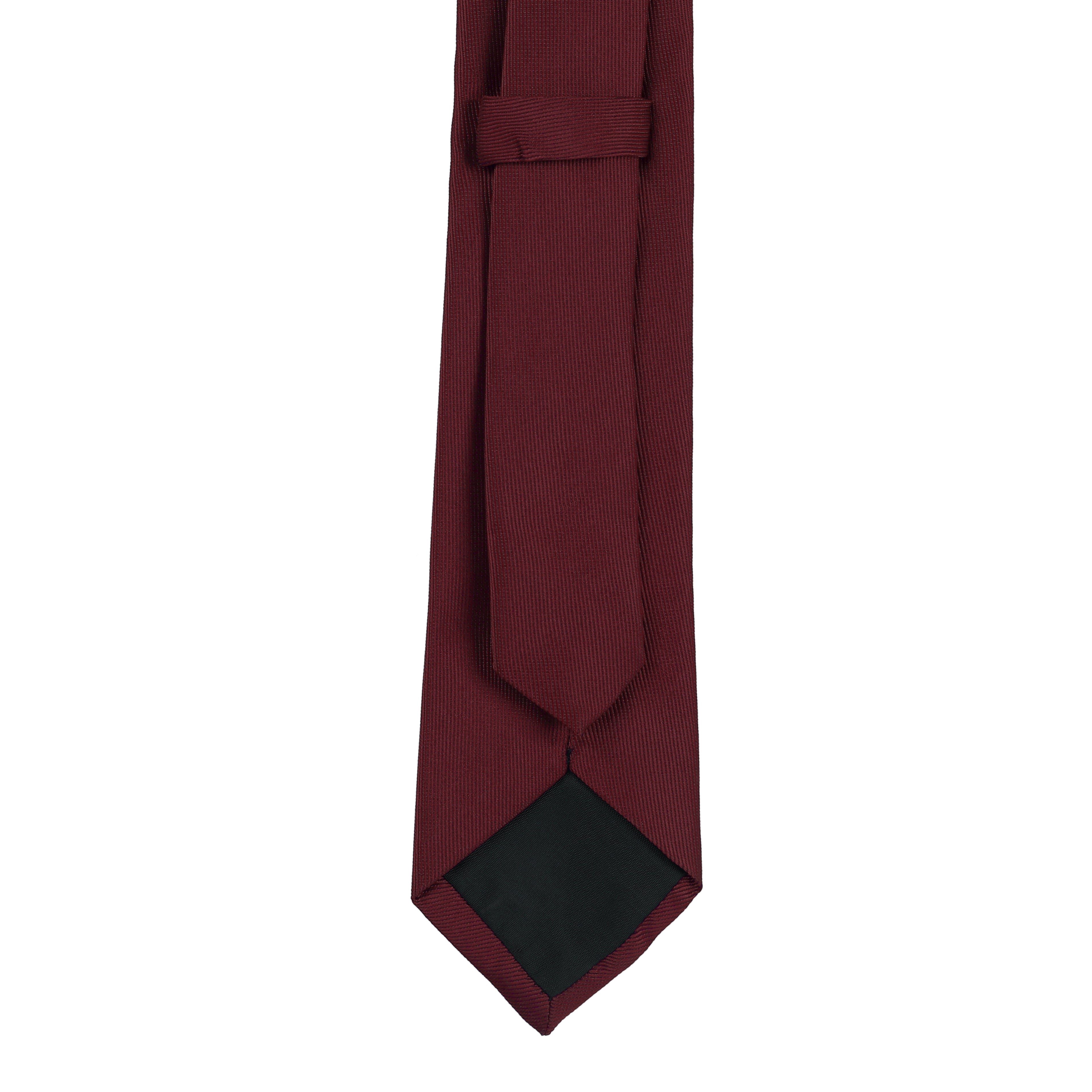 Versatile Style Maroon Tie
