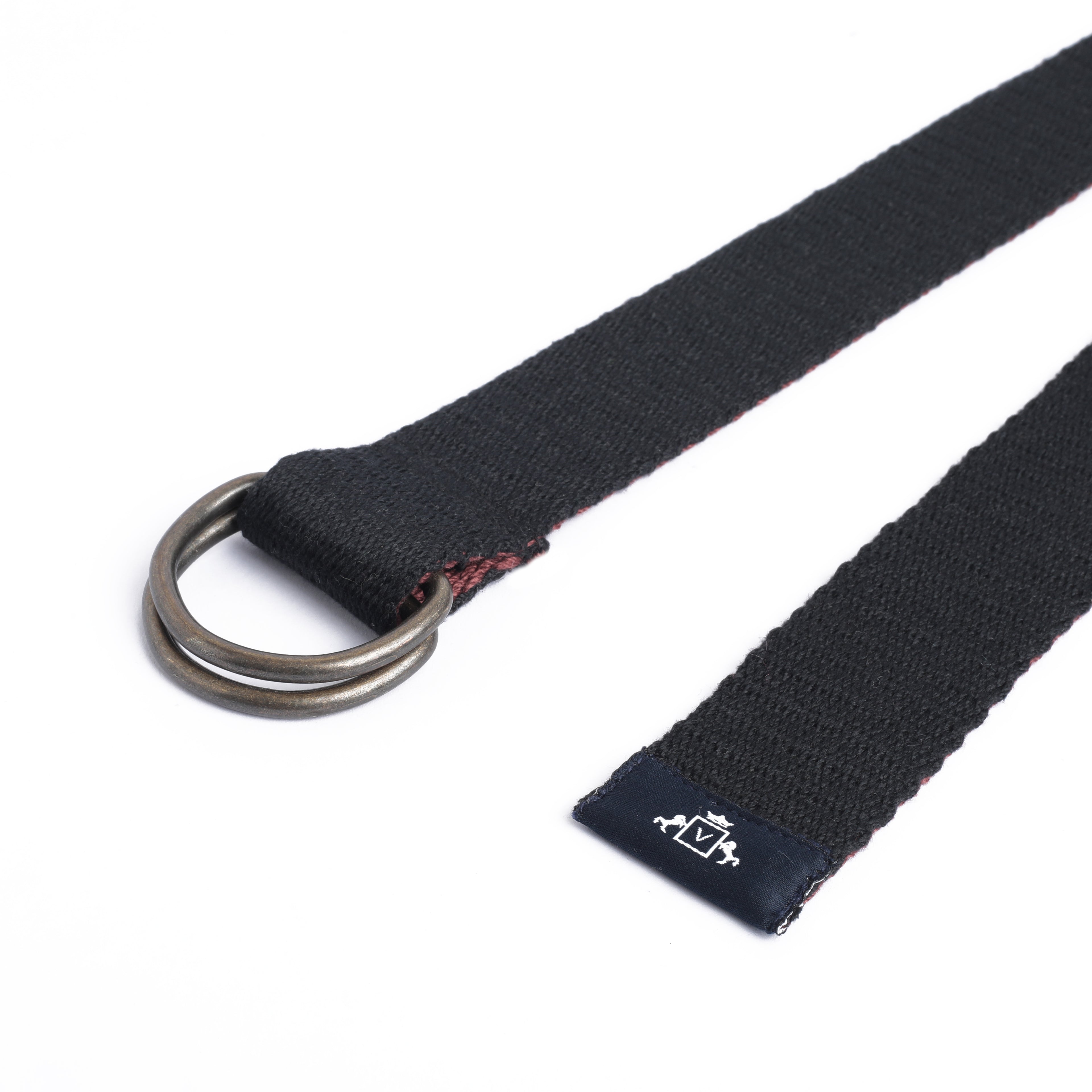 Fashion Flex: The All-in-One Reversible Belt in Black and Rust