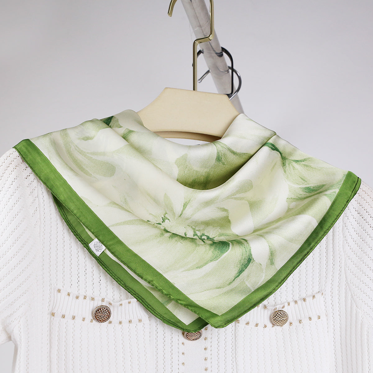 Essential Drift Effortless Style Scarf