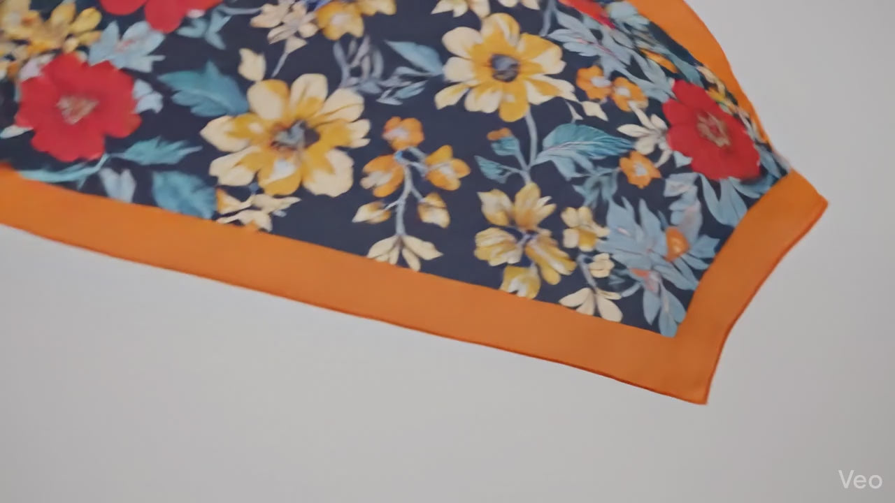 Calm Essence Classic Daily Scarf